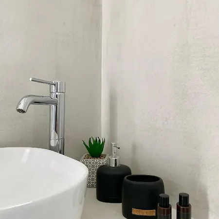 Отель Fikas Naxos City