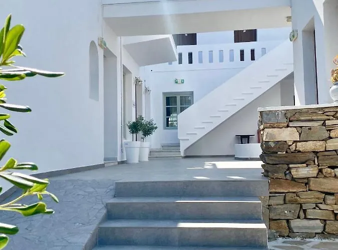 Fikas Hotel Naxos City